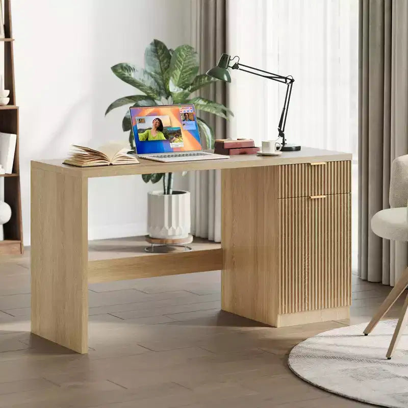 Bureau de direction moderne cannelé en bois pour ordinateur