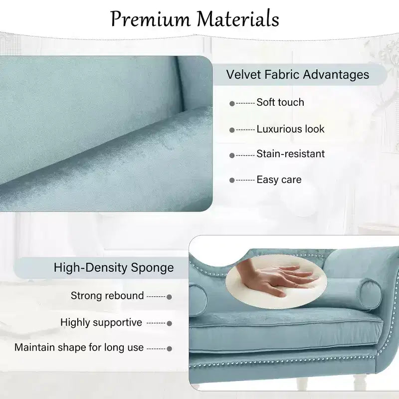 Banc en velours avec accoudoirs roulés et accents cloutés et pied de lit rembourré minimaliste