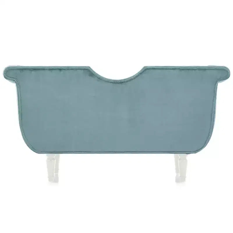 Banc en velours avec accoudoirs roulés et accents cloutés et pied de lit rembourré minimaliste