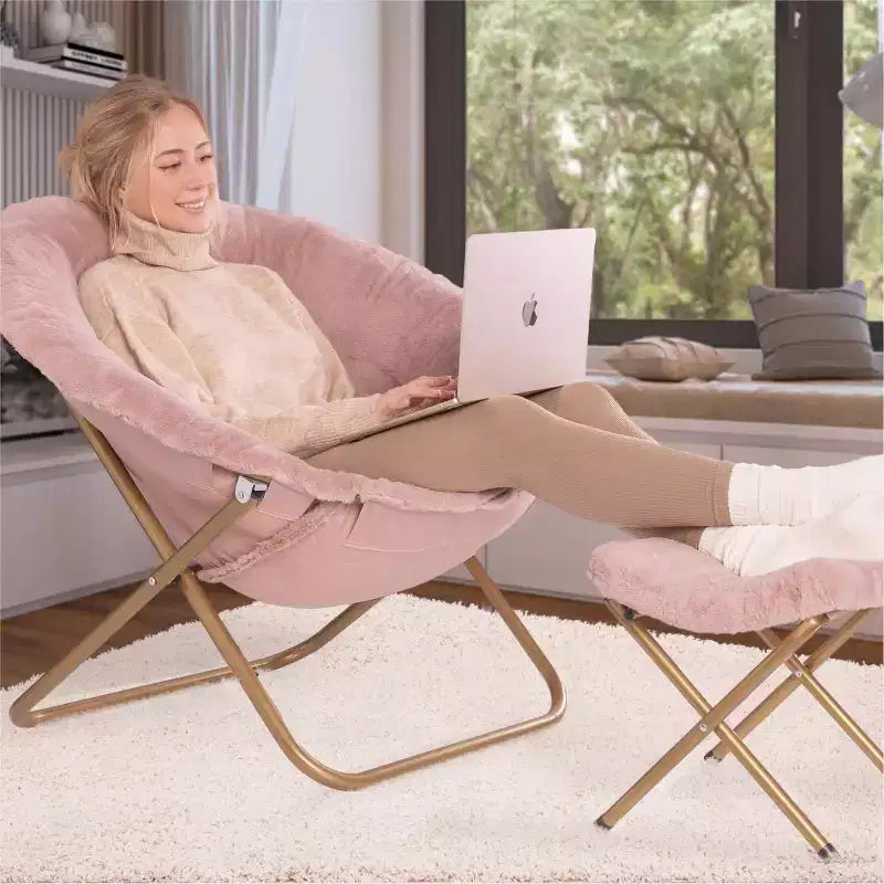 Fauteuil soucoupe extra-large douillet en fausse fourrure avec repose-pieds